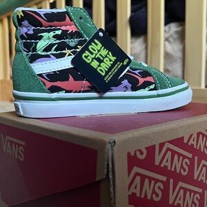 Toddler Vans Green and Black Shark design High-Top Sneakers, Glow in the Dark